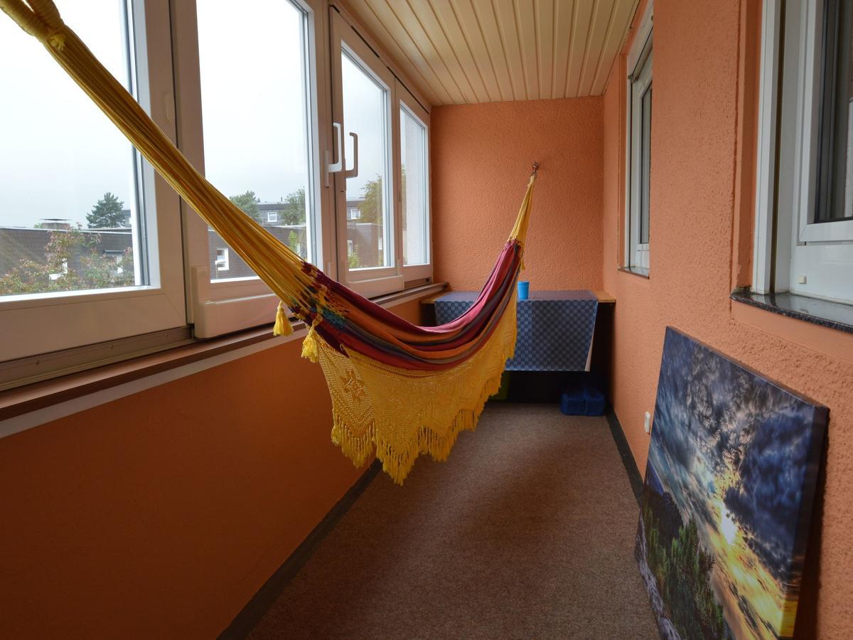 Holiday Flat In Wuppertal With Its Own Pool Екстериор снимка